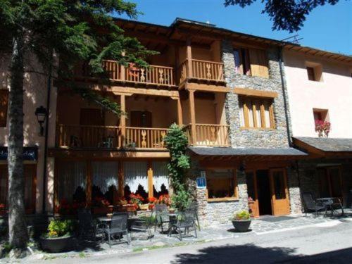 Hotel Llacs De Cardos Таваскан Екстериор снимка